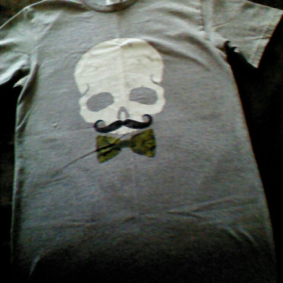 T-shirt - Picture 1 of 1