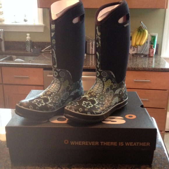 Brand new Boggs for winter