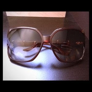 ✨ON HOLD✨Gucci bamboo stem sunglasses