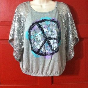 Gray peace butterfly shirt !