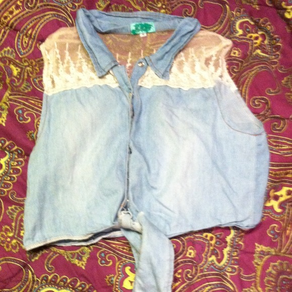 Vintage denim and lace collar crop top