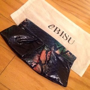 eBISU Croc Clutch