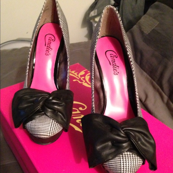 Black & White Checkered Candie's Pump