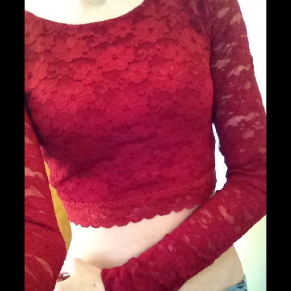 long sleeve lace crop top and robe bundle