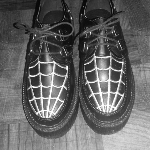 NO TRADES goth spiderweb creepers