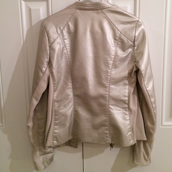 Leather jacket - Picture 2 of 2