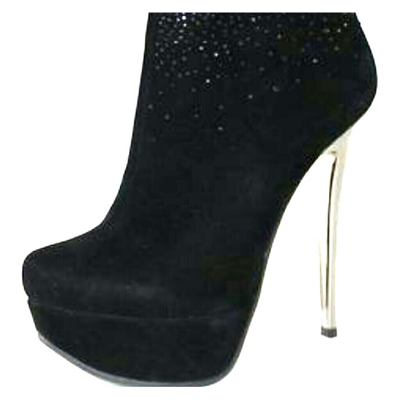 Perfect for any evening. black velvet crystal heels