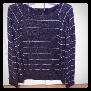 Long-sleeve sweater/shirt