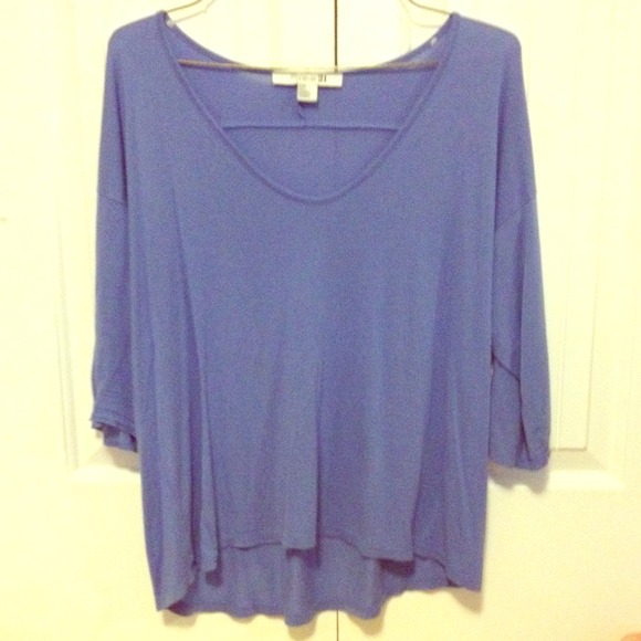 Quarter-sleeve shirt