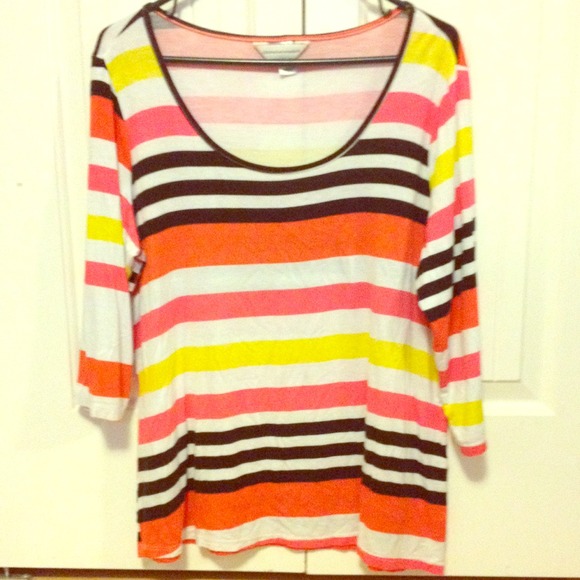 Quarter-sleeve shirt