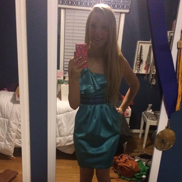 ❌GONE❌ Turquoise semi formal satin cocktail dress - Picture 2 of 4