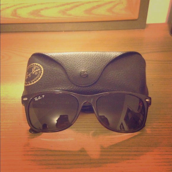 💥PRICE REDUCTION💥 Conch Shell Raybans