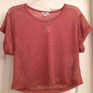 💢BUNDLE💢Salmon colored crop top with white specs