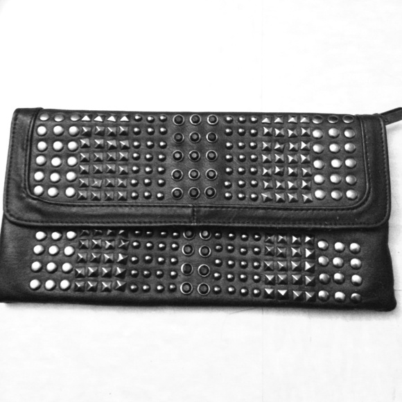 ⚫️Black Studded Clutch⚫️