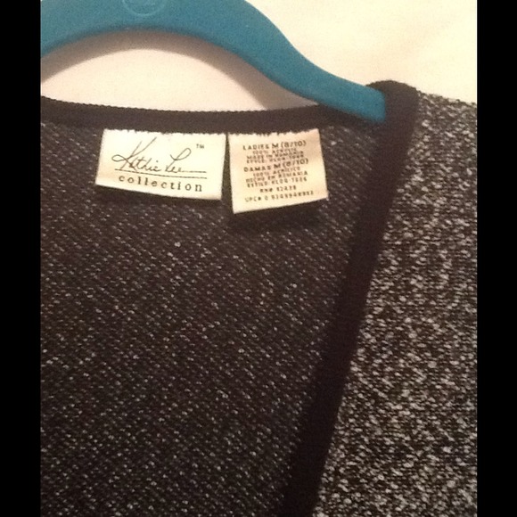 Vest - Picture 3 of 3