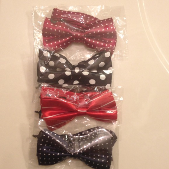 Youth bow ties