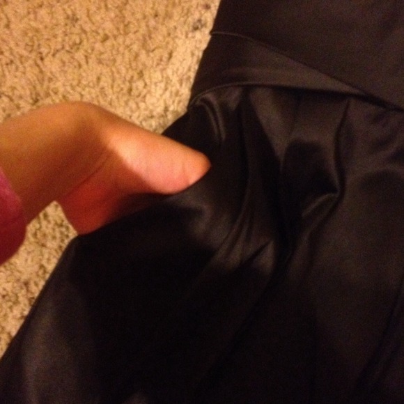 Little Black Dress (with pockets) - Picture 4 of 4