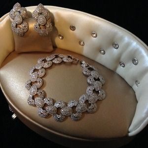 🌸Stunning Vintage Set 🌸 BUNDLE 🌸 8 listings!