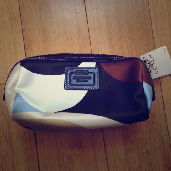 NWT Coach Hamptons Weekend Scarf Print pouch
