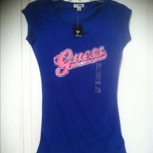 Guess T-shirt!!! NWT 👌