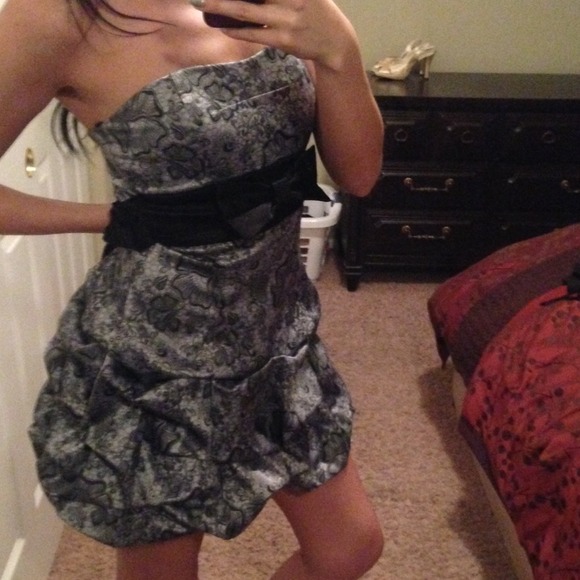 Ruby Rox Ladies Dress - Picture 4 of 4