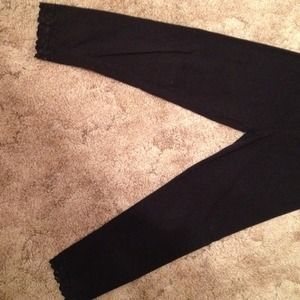 Cropped black leggings
