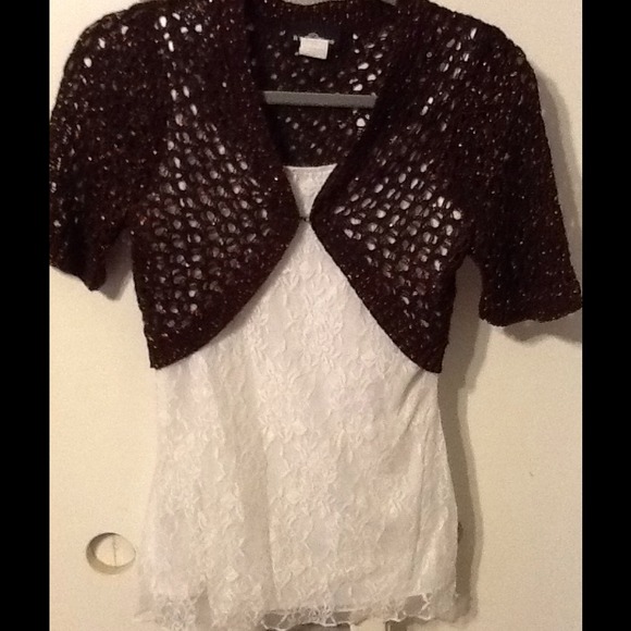 Brown croshe vest