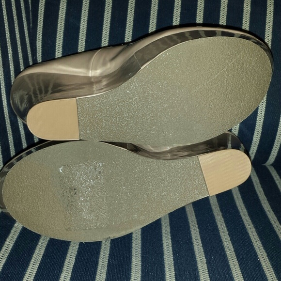 Steve Madden Nude Patent Wedge Platform Sz 9 - Picture 4 of 4