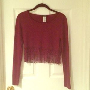 Long sleeve maroon crop top