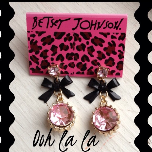 Simply gorgeous earrings