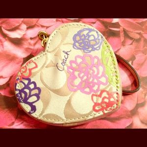 💕 Coach Daisy Coin Purse 💕