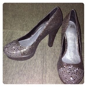 Sexy glitter heels!
