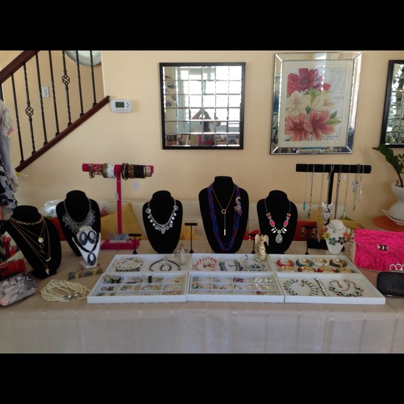 Checkout my jewelry collection. - Picture 2 of 8