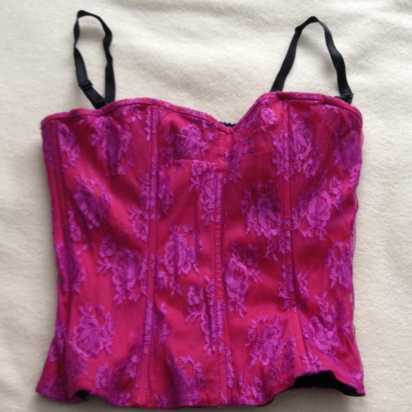 SOLD Victoria's Secret bustier $20pp today!