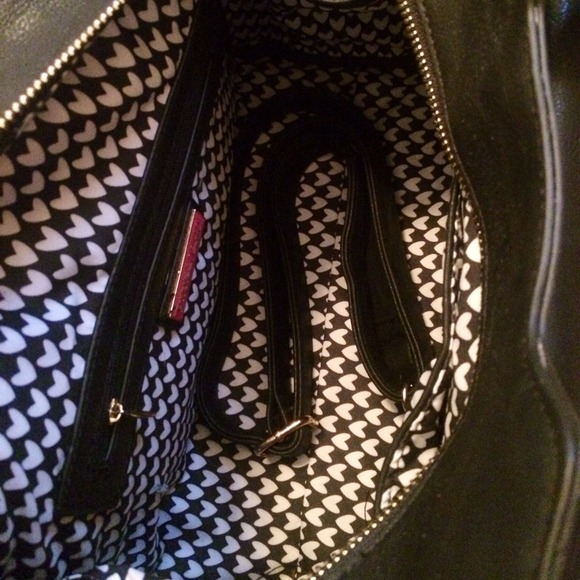 Black Box Handbag - Picture 3 of 4