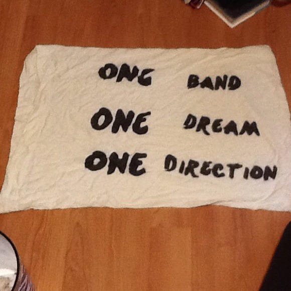 "one band one dream one direction" pillow case 1D