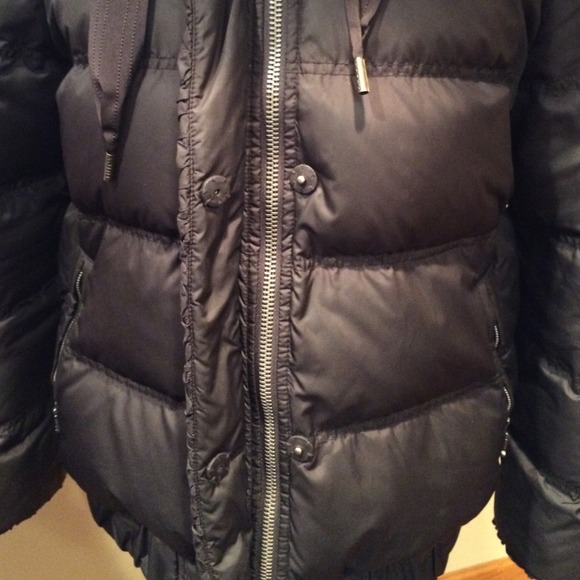 🔴SOLD🔴 🎉HP🎉 Juicy Couture puffy bomber jacket - Picture 2 of 4