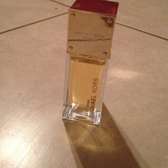 🚫Sold🚫New Micahel Kors Sexy Amber perfume