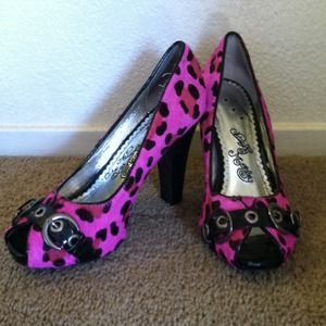 Naughty Monkey peep toe heels