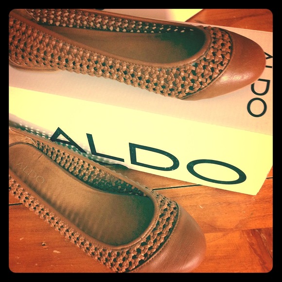 Price Cut!!! Aldo Amber flats