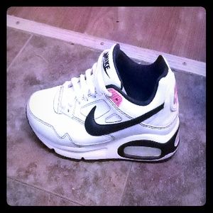 Nike Air Maxx size 8