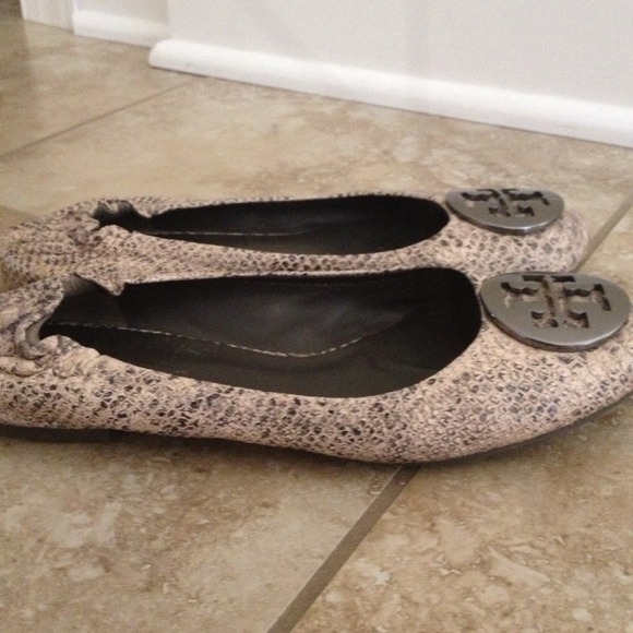 Tory Burch snakeskin Reva flats - Picture 2 of 4