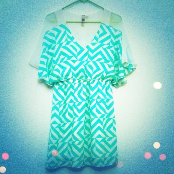 Myan Dresses & Skirts - Blue Dolman Chevron Dress