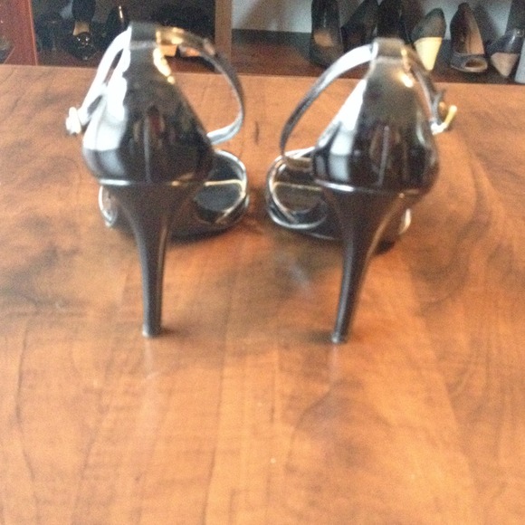 Ralph Lauren heels - Picture 4 of 4
