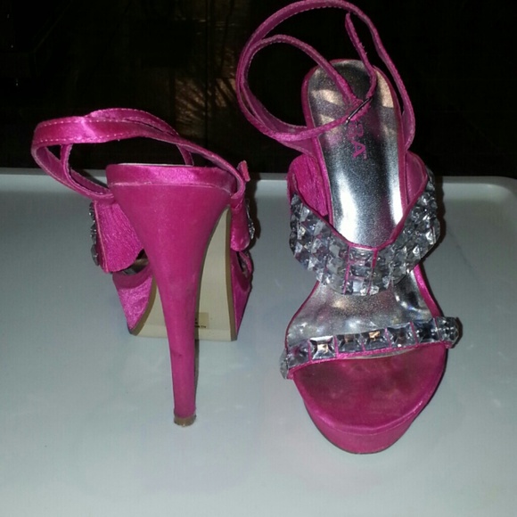 Heels - Picture 2 of 2