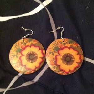 Brand new, wooden earrings. Never worn.