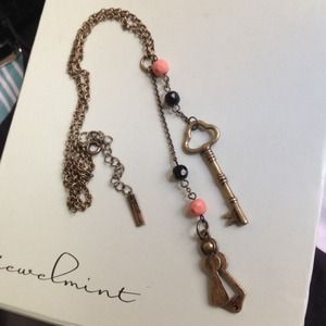 Jewelmint Lovers Only Necklace