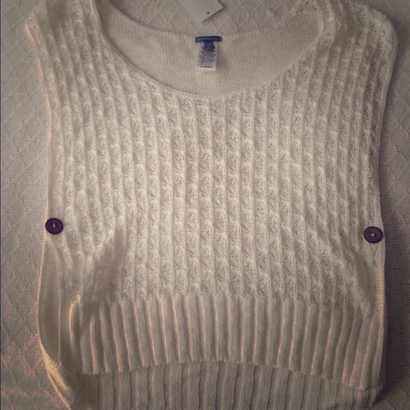 SOLD****Cropped knit top