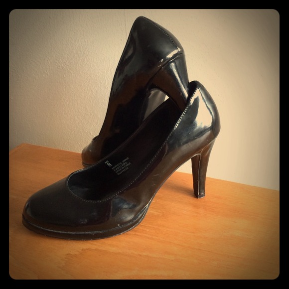 Black heels