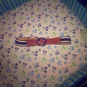 Women's Gucci belt tan, blk and white.